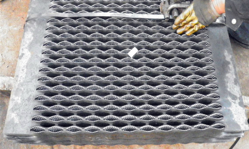 穿孔鐵板
